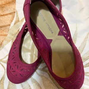 Adrienne Vittadini Women's Fuchsia Cutout Flats